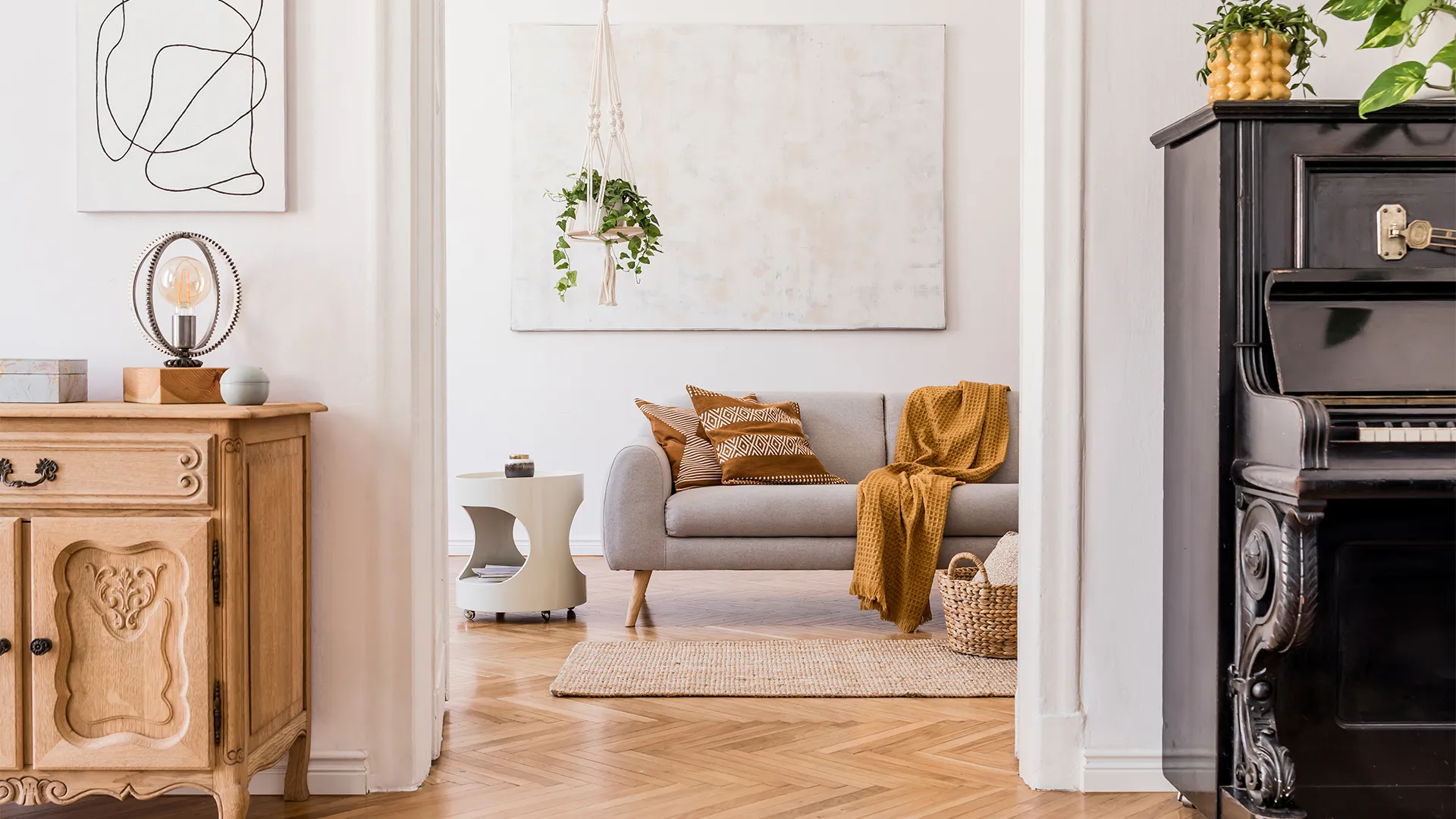 A contemporary interior designed by Wolf San Savino
