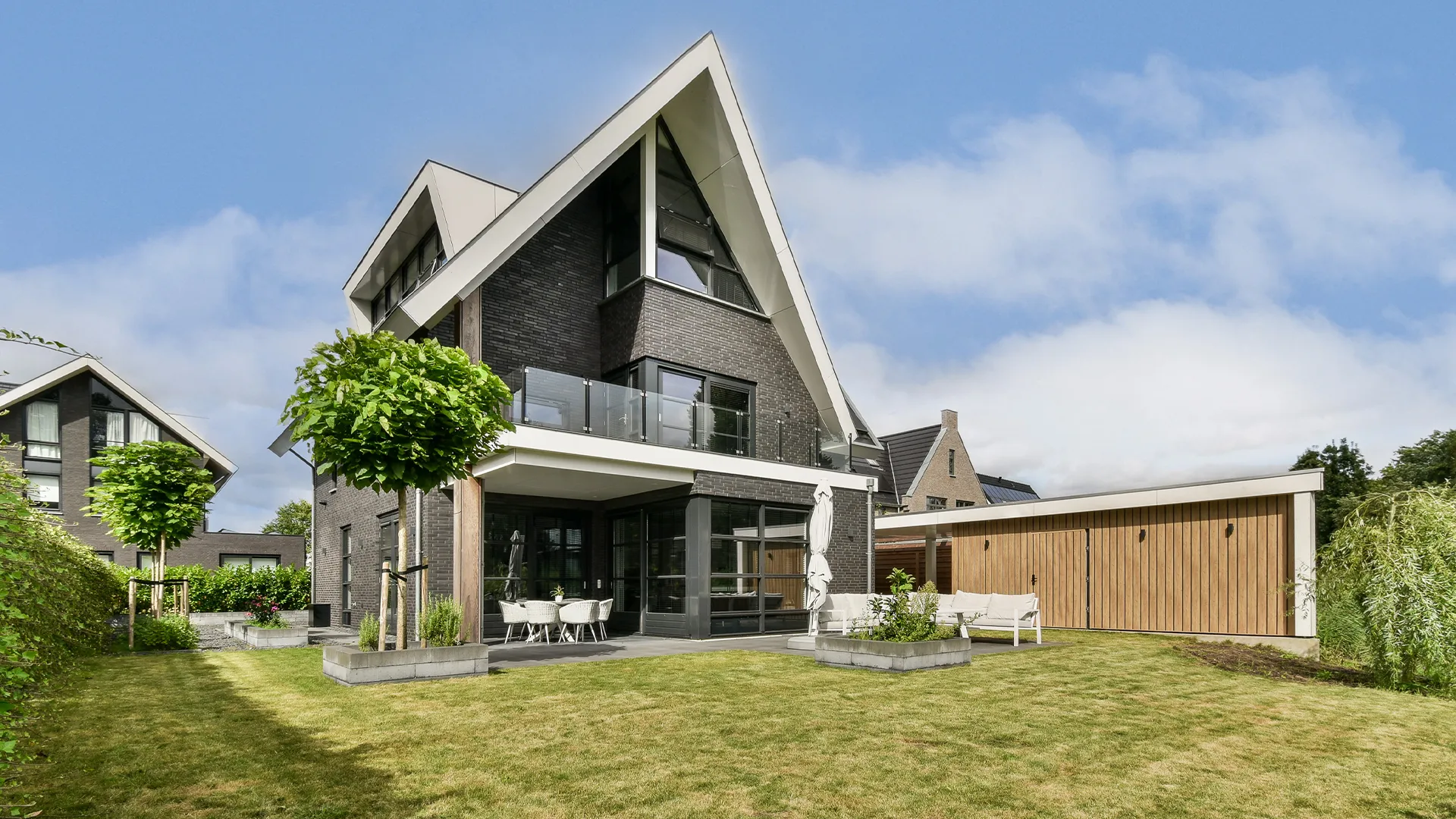 What Monte San Savino Taught Us About British Homes